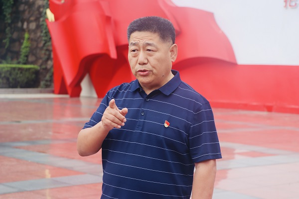 1、安博官方网站-安博anbo(中国)
党委书记张会民为大家阐释“大别山精神”.jpg 1、安博官方网站-安博anbo(中国)
党委书记张会民为大家阐释“大别山精神”.jpg