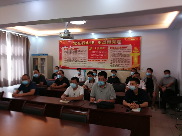 2、参加技术援助的安博官方网站-安博anbo(中国)
工程技术人员.jpg 2、参加技术援助的安博官方网站-安博anbo(中国)
工程技术人员.jpg