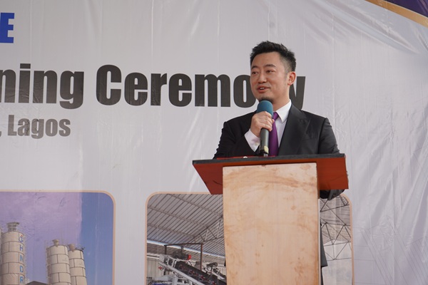 6.安博官方网站-安博anbo（中国）
董事长助理黄寓里致辞.JPG